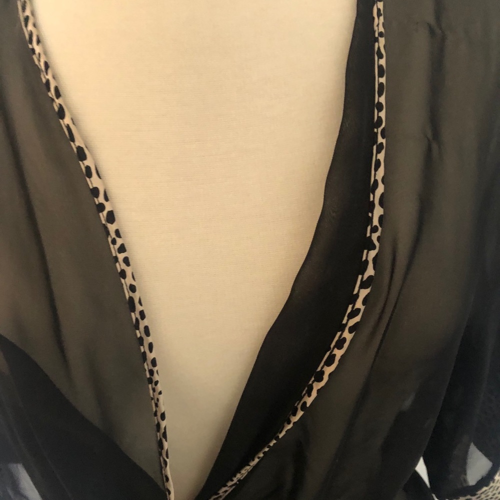 Cinema Etoile Sheer Black w/geo print & tie kimono - Picture 7 of 7